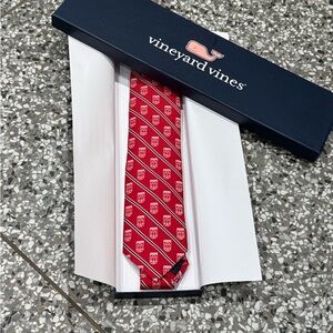 Univ of Georgia Vineyard Vines Red and White Geometric Tie